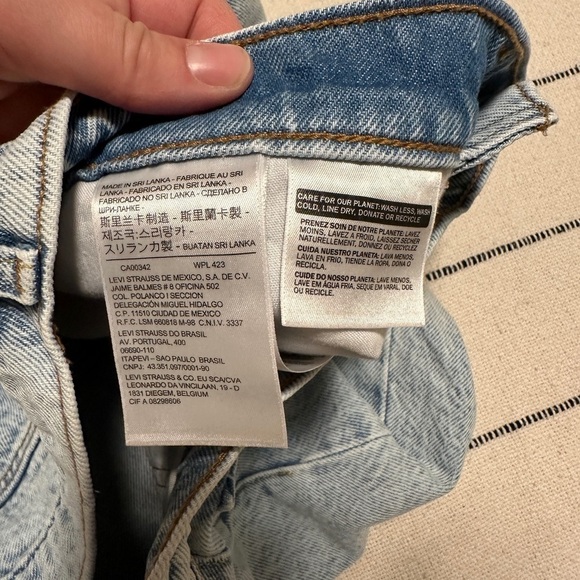 Levi’s Straus Women’s Light Wash Denim Jean Skirt Size 30 - Picture 6 of 8